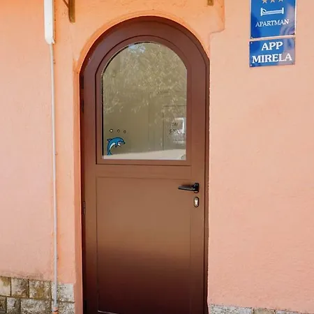 Mirela Apartment