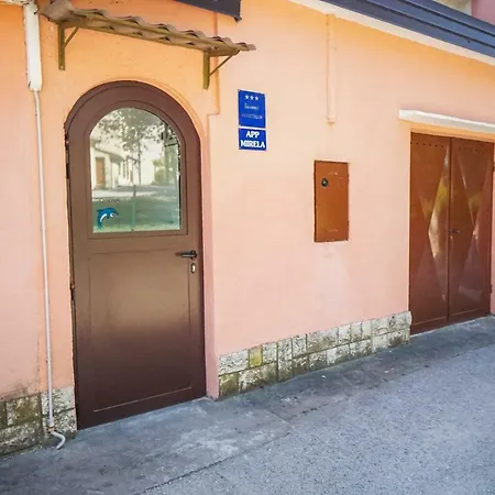 Mirela Apartment