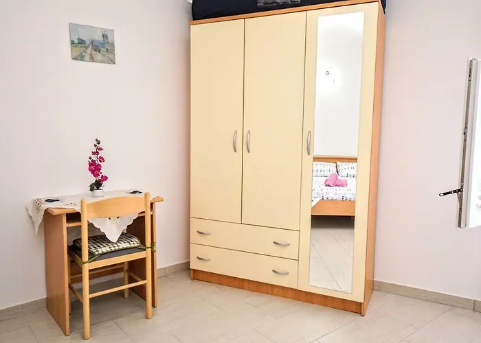 아파트 Mirela 사부드리자